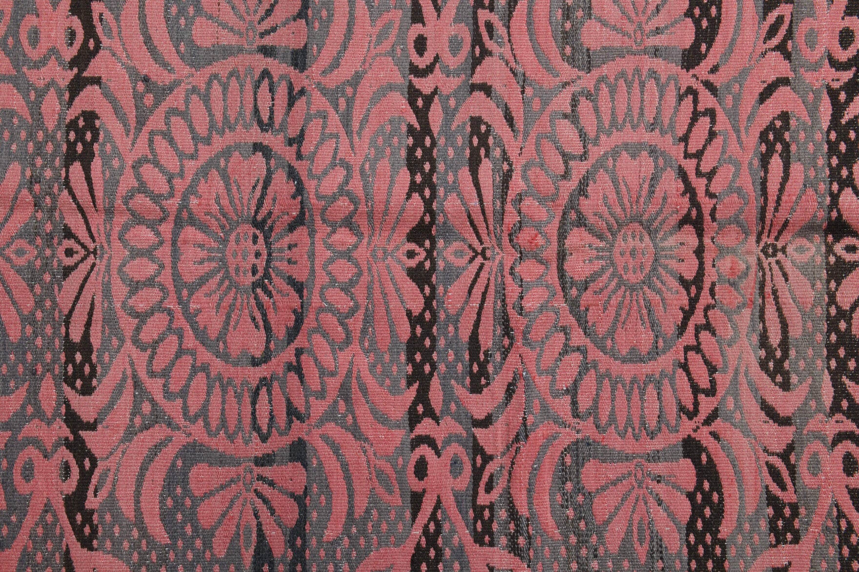 Hand-crafted Anatolian vintage kilim Terpsidike in wool, 1960s