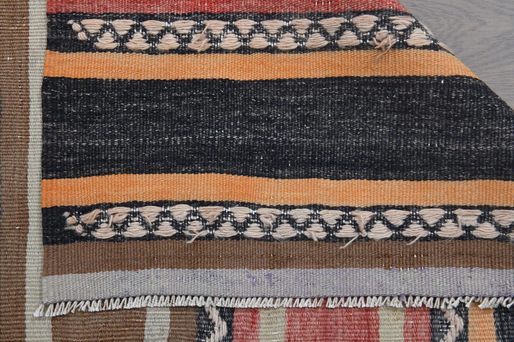 Tarabyar kilim: 1960s handwoven flatweave Anatolian kilim with oriental motifs