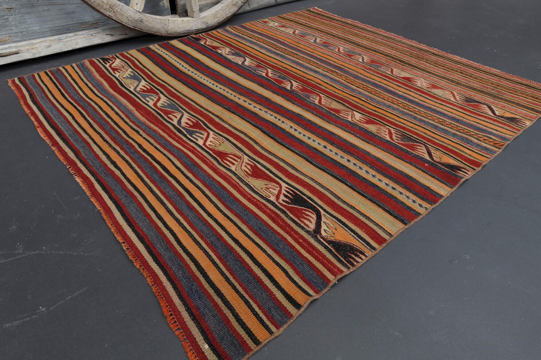 One-of-a-kind 1960s Anatolian vintage kilim rug in wool, 4'4" x 5'3"
