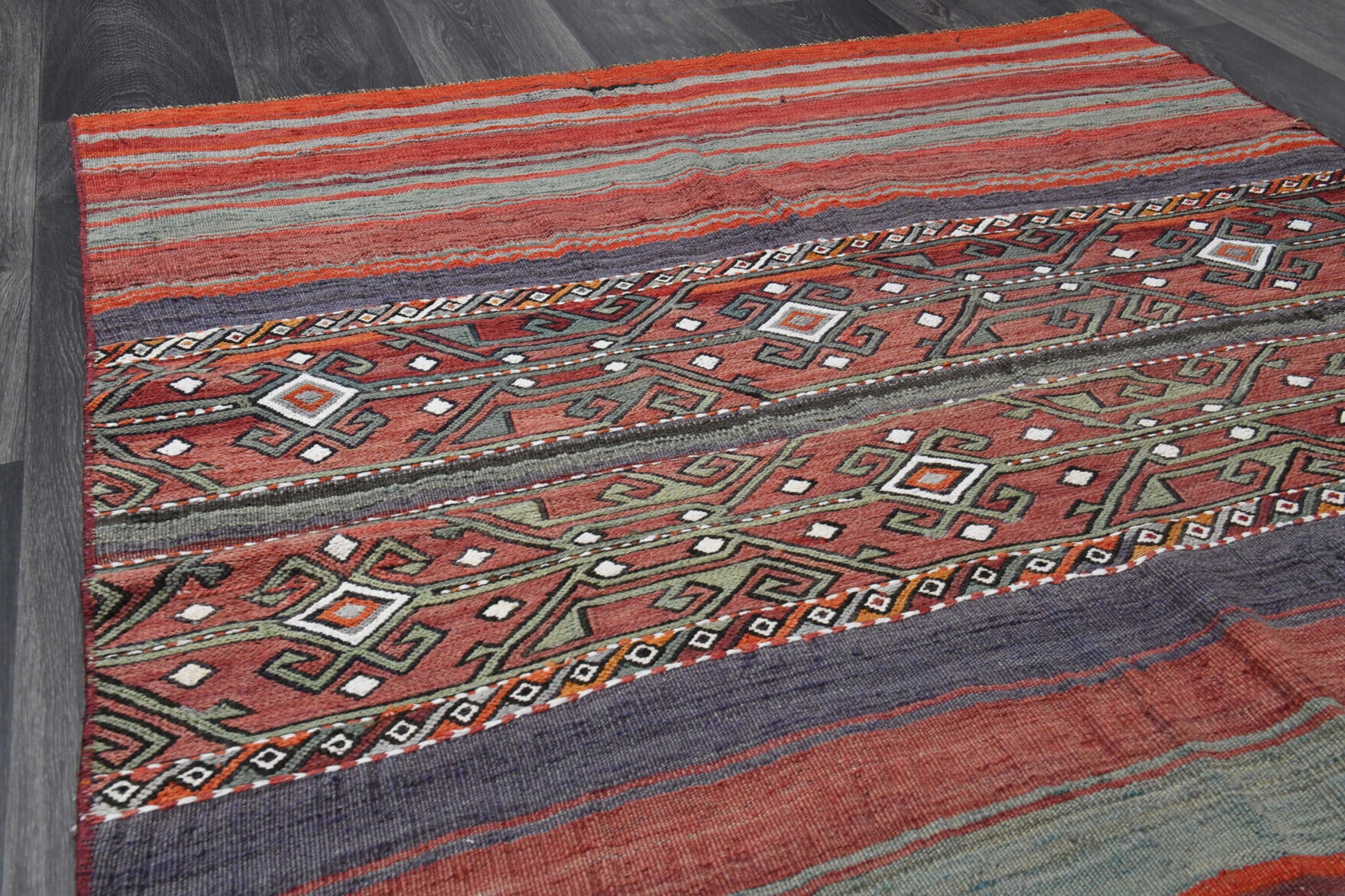 123x145 cm vintage Anatolian kilim rug – Solmaz, flatweave, wool