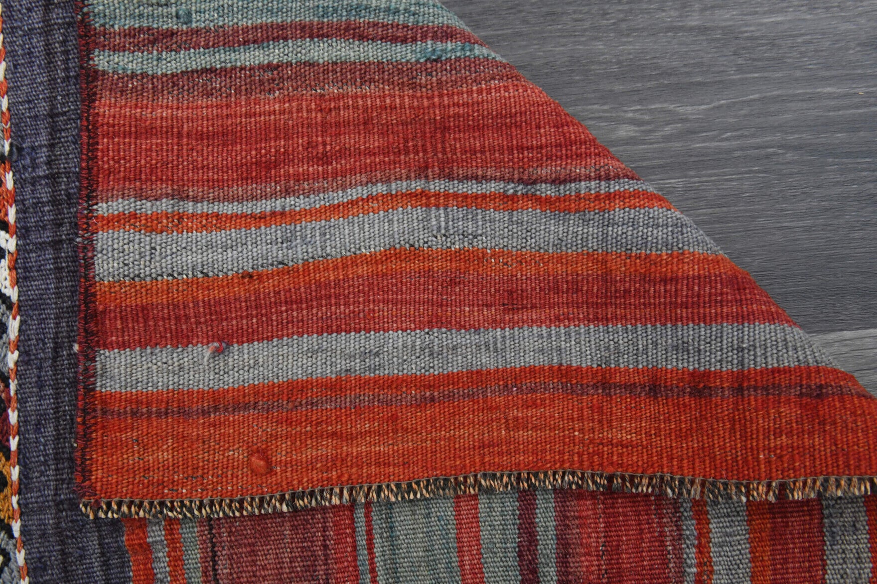 Solmaz – vintage oriental kilim for living room or bedroom, 4' x 4'9" (123x145 cm)