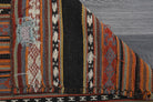 Smaragdonassa – vintage oriental kilim for living room or bedroom, 4'11" x 6'4" (150x192 cm)