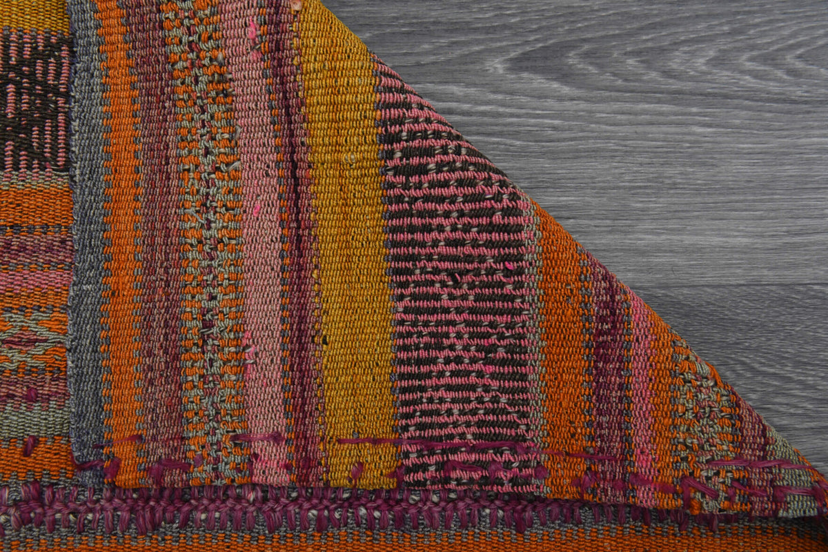 Sirinsima – vintage oriental kilim for living room or bedroom, 4'11" x 5' (151x153 cm)