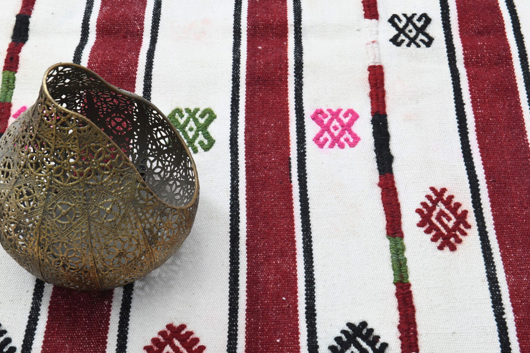 Hand-crafted Anatolian vintage kilim Simdil in wool, 1960s