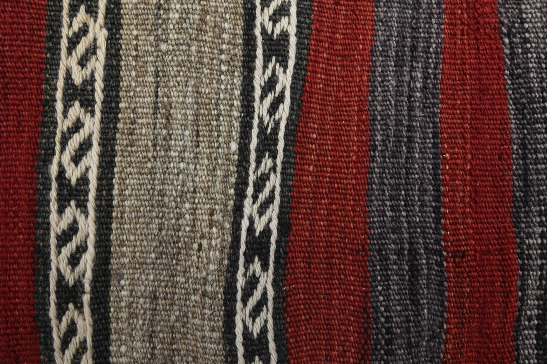 Safirdil kilim: 1960s handwoven flatweave Anatolian kilim with striped motifs