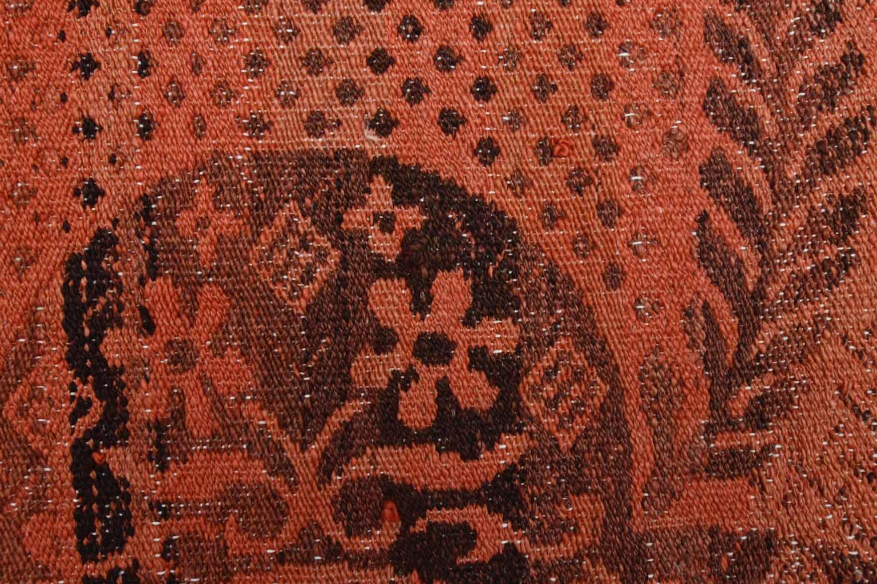 Sedefnur kilim: 1960s handwoven flatweave Anatolian kilim with oriental motifs