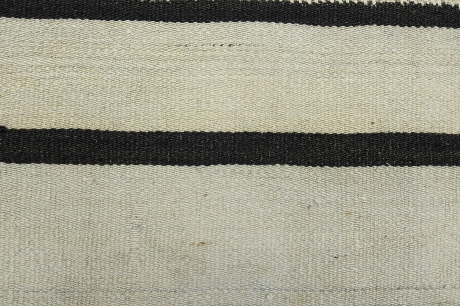Humaperver kilim: 1960s handwoven flatweave Anatolian kilim with striped motifs