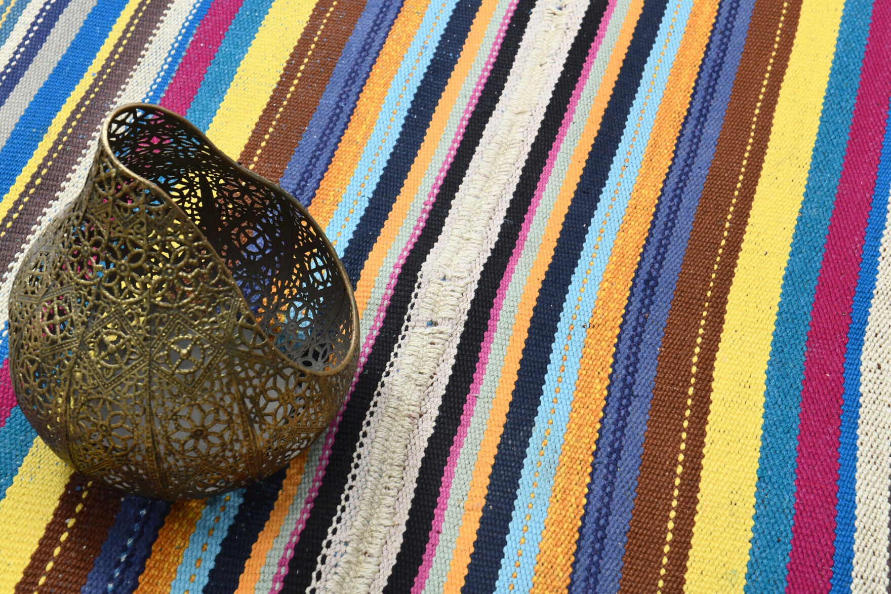 Authentic Anatolian vintage kilim rug (1960s) with striped design – one-of-a-kind at Fame Rugs