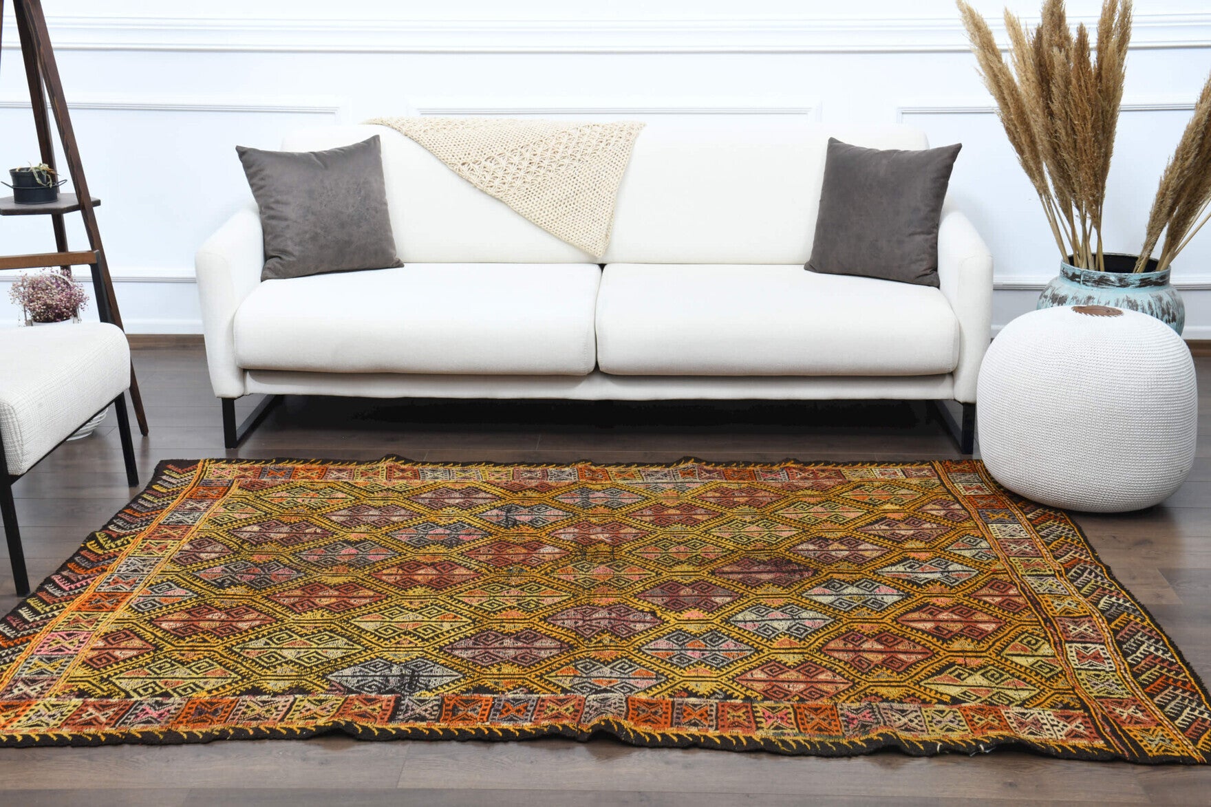 Handwoven flatweave wool kilim from Anatolia, Turkey – Handmade Vintage Area Rug 5' x 7'7"