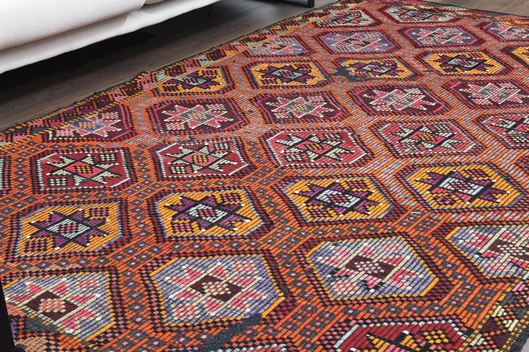 Zerrinter kilim: 1960s handwoven flatweave Anatolian kilim with geometric motifs