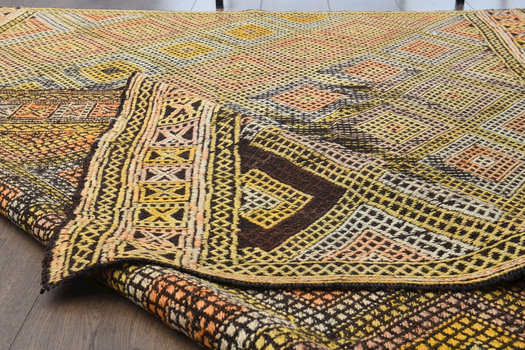 One-of-a-kind 1960s Anatolian vintage kilim rug in wool, 5'3" x 6'8"