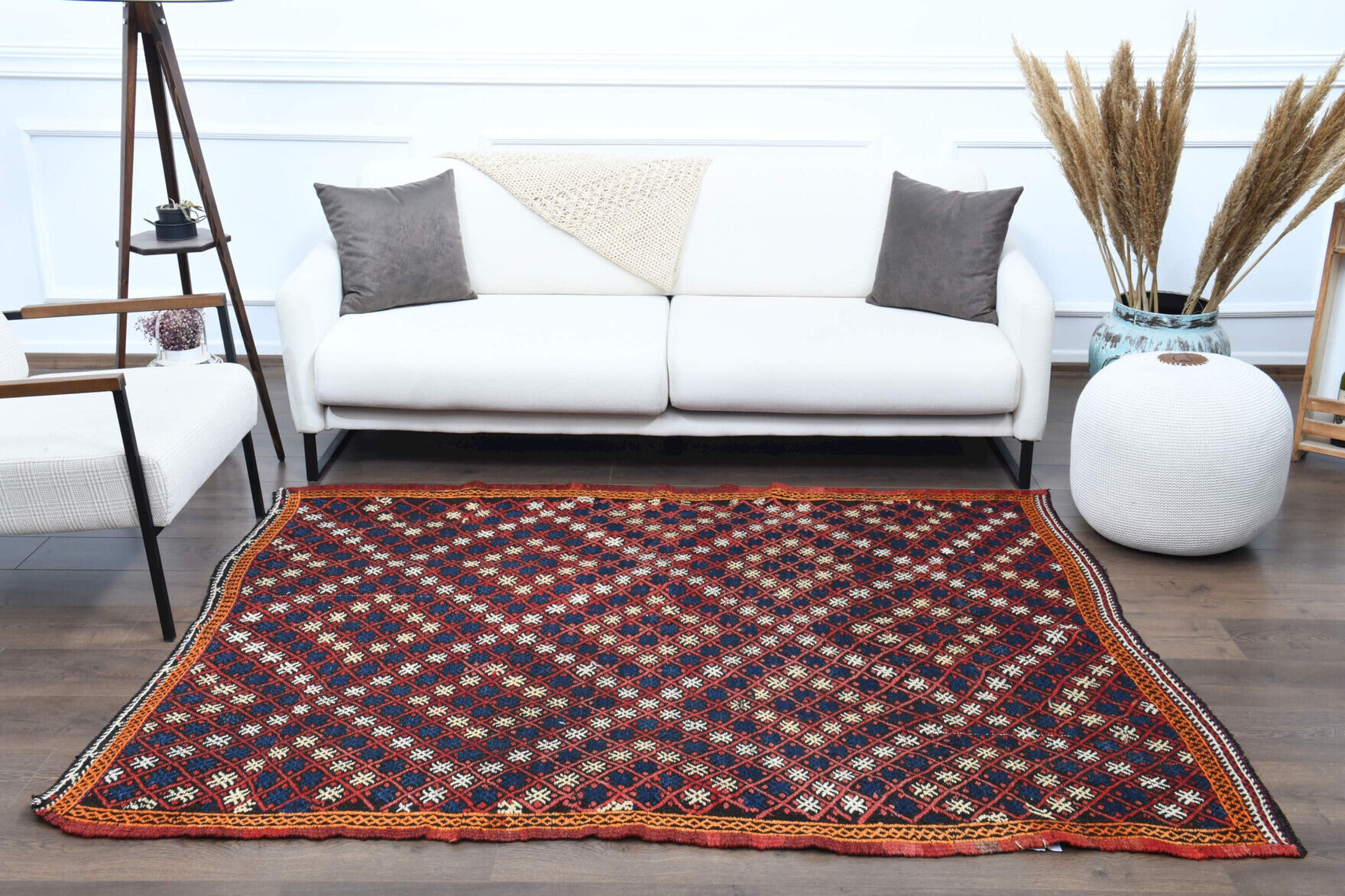 Authentic Anatolian vintage kilim rug (1960s) with geometric design – one-of-a-kind at Fame Rugs
