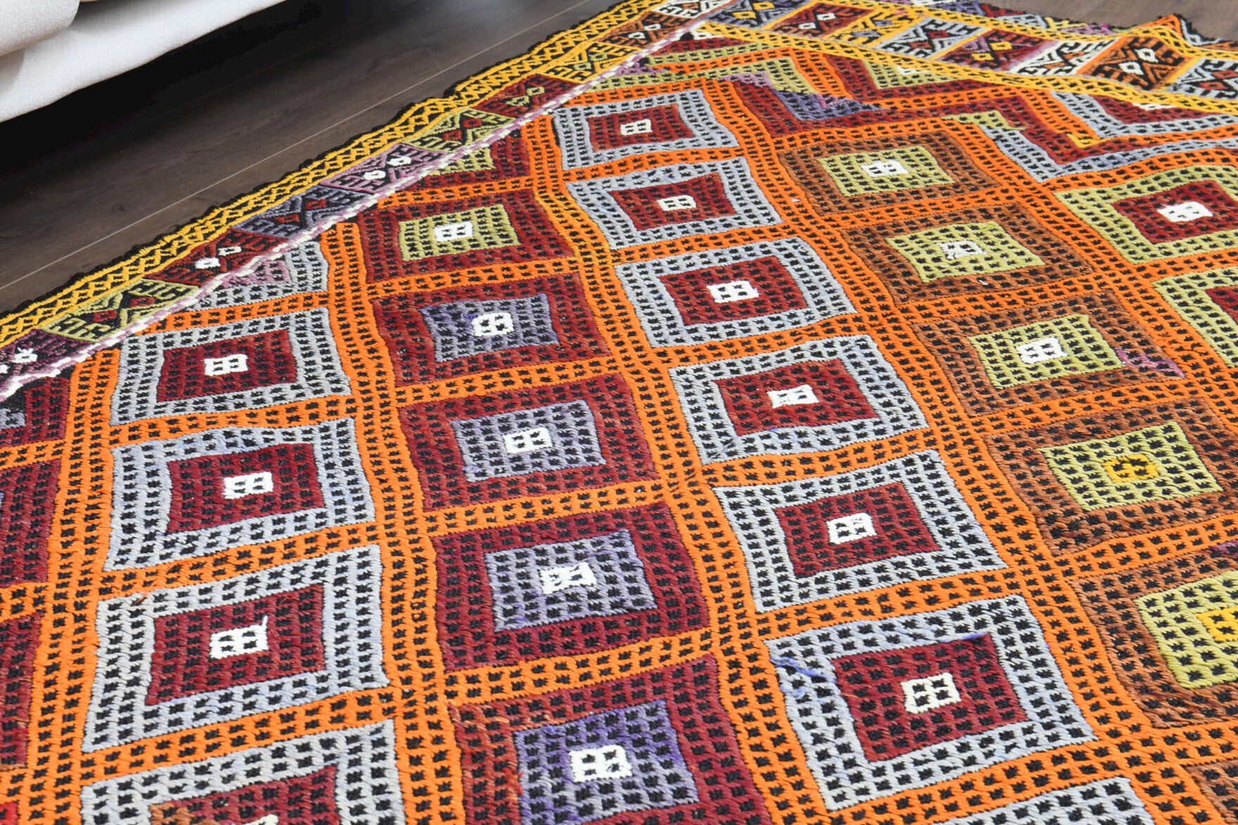 Sunbulyaz kilim: 1960s handwoven flatweave Anatolian kilim with checkered motifs