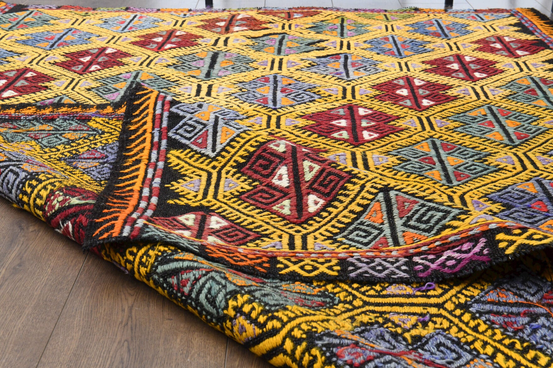 One-of-a-kind 1960s Anatolian vintage kilim rug in wool, 4'11" x 6'9"