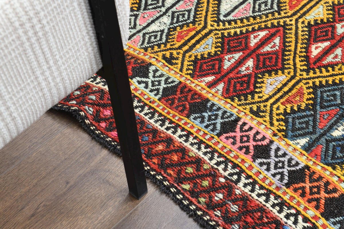 Handmade Vintage Area Kilim Rug
