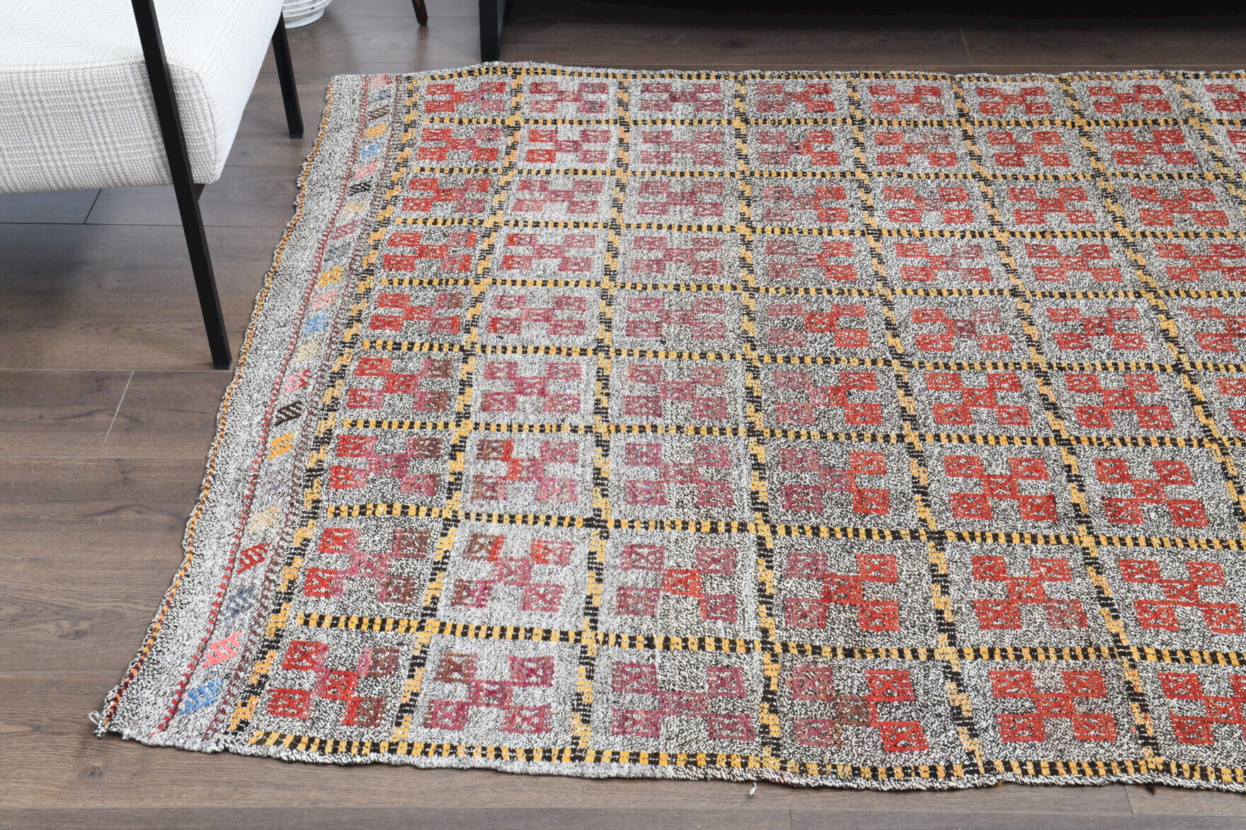 One-of-a-kind 1960s Anatolian vintage kilim rug in wool, 5'7" x 8'2"
