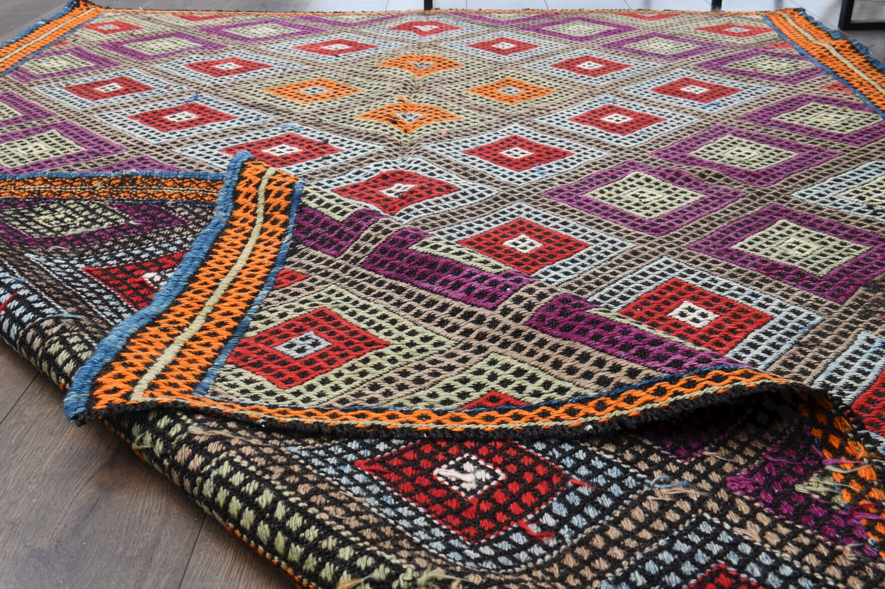 One-of-a-kind 1960s Anatolian vintage kilim rug in wool, 5'5" x 8'