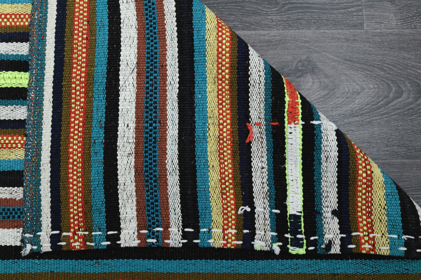 Kelebekbahar – vintage striped kilim for living room or bedroom, 4'11" x 8'2" (149x249 cm)