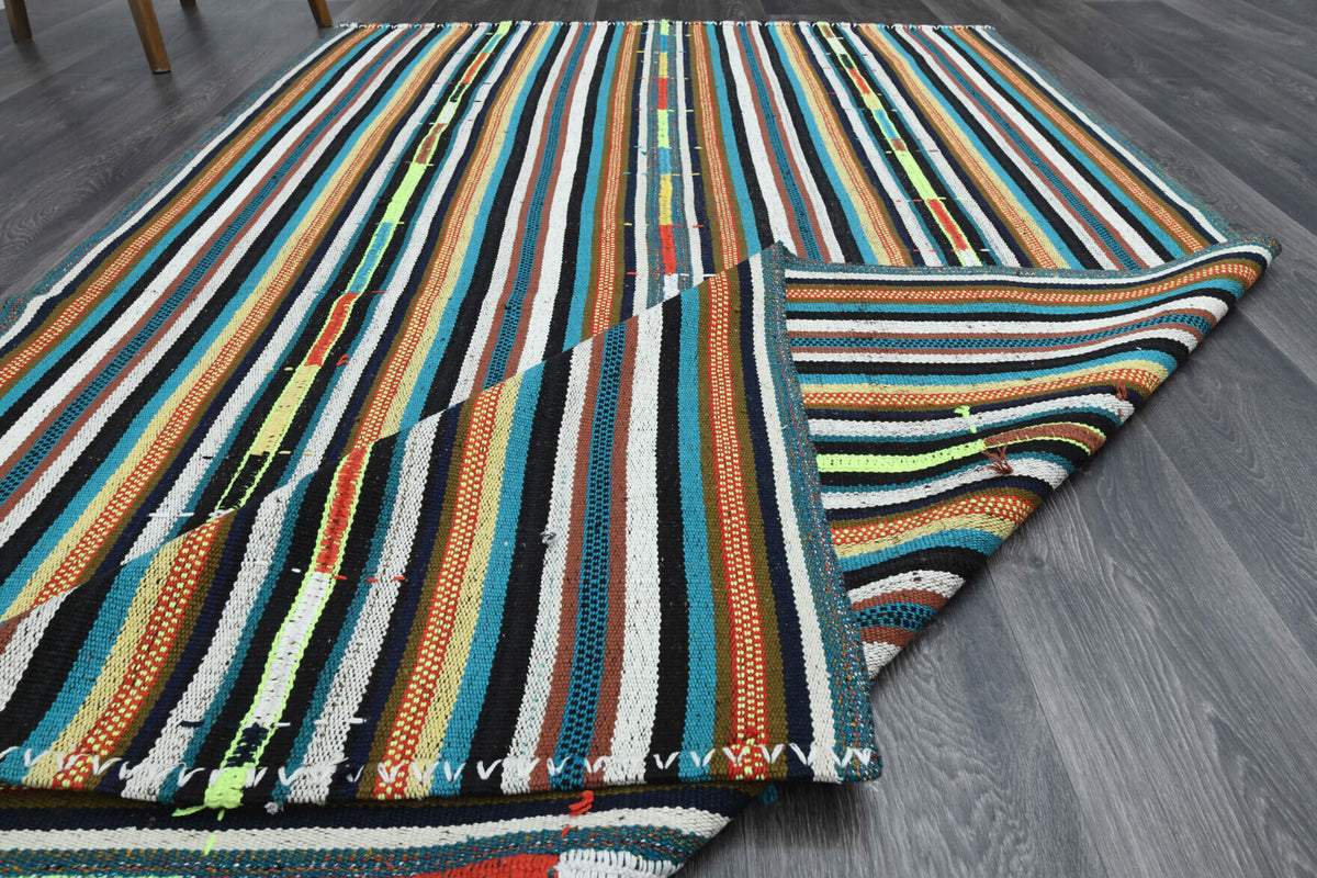 Hand-crafted Anatolian vintage kilim Kelebekbahar in wool, 1960s