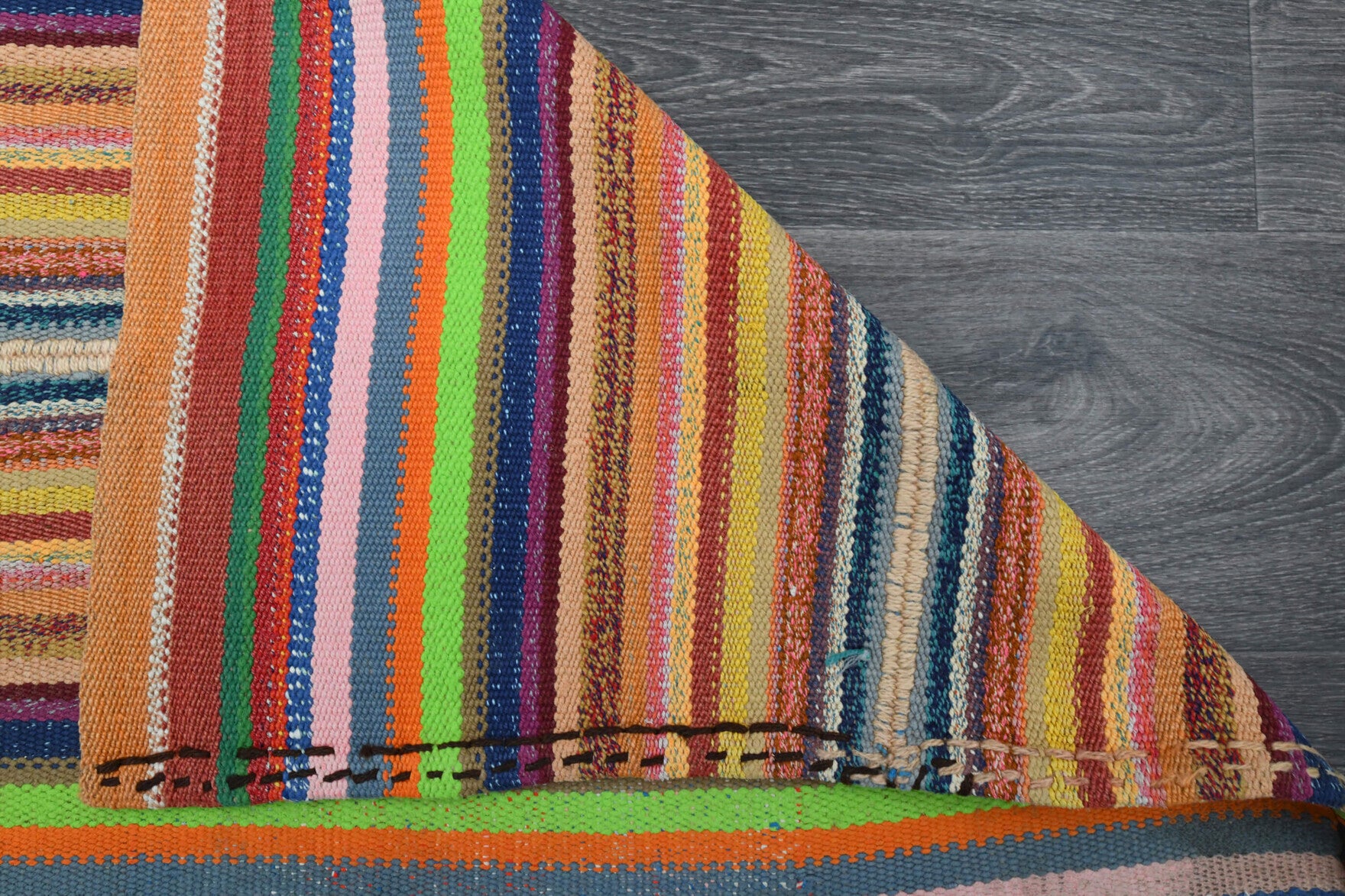 Mercanmelek – vintage striped kilim for living room or bedroom, 4'11" x 8'1" (150x246 cm)