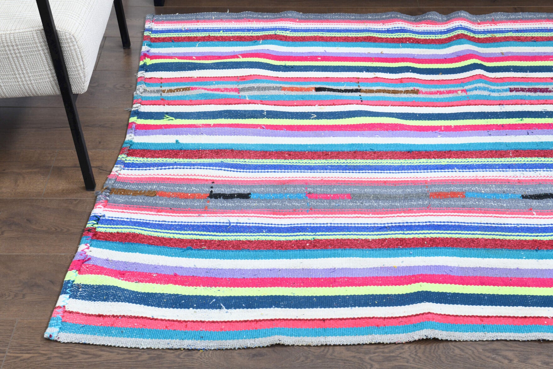 Sitarenihal kilim: 1960s handwoven flatweave Anatolian kilim with striped motifs
