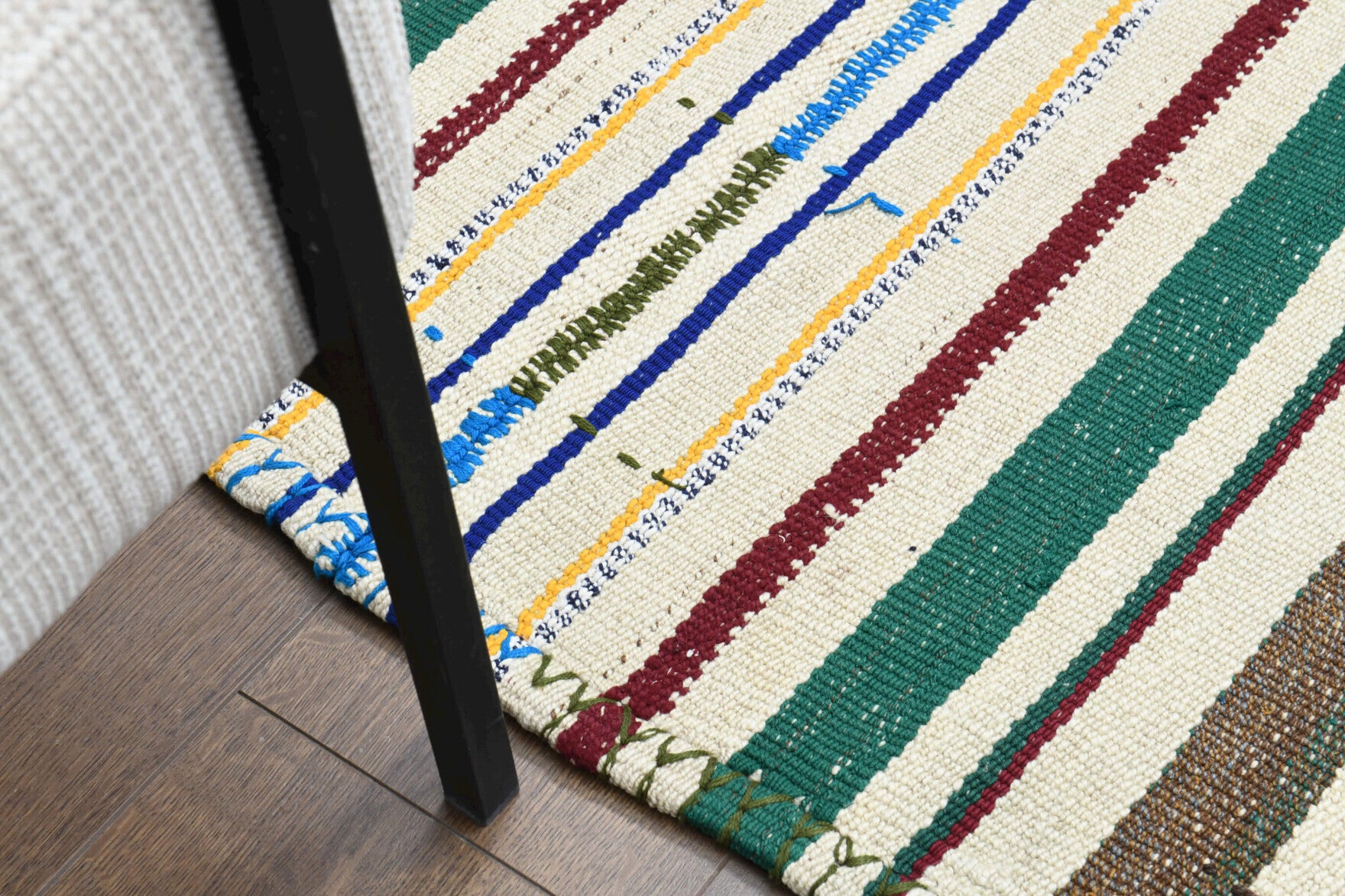 Mahsuzenur kilim: 1960s handwoven flatweave Anatolian kilim with striped motifs