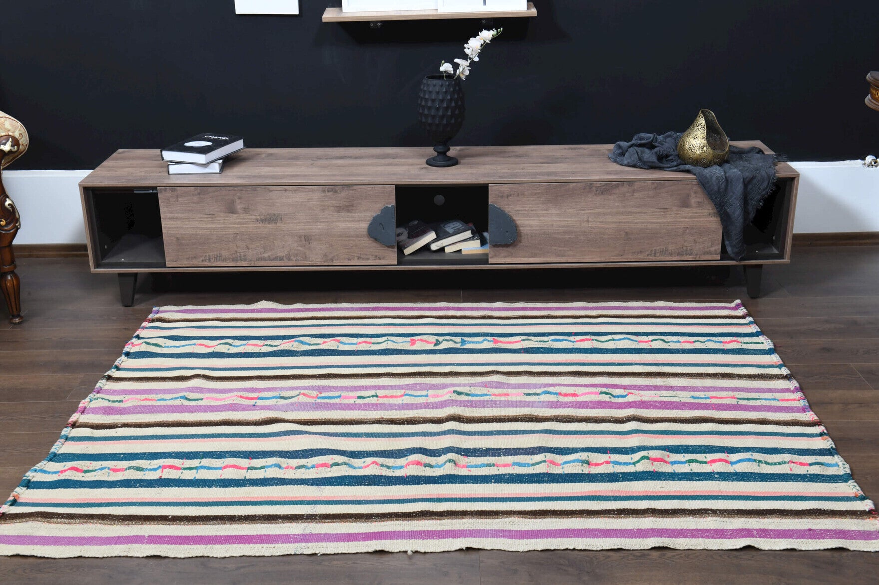 Authentic Anatolian vintage kilim rug (1960s) with striped design – one-of-a-kind at Fame Rugs