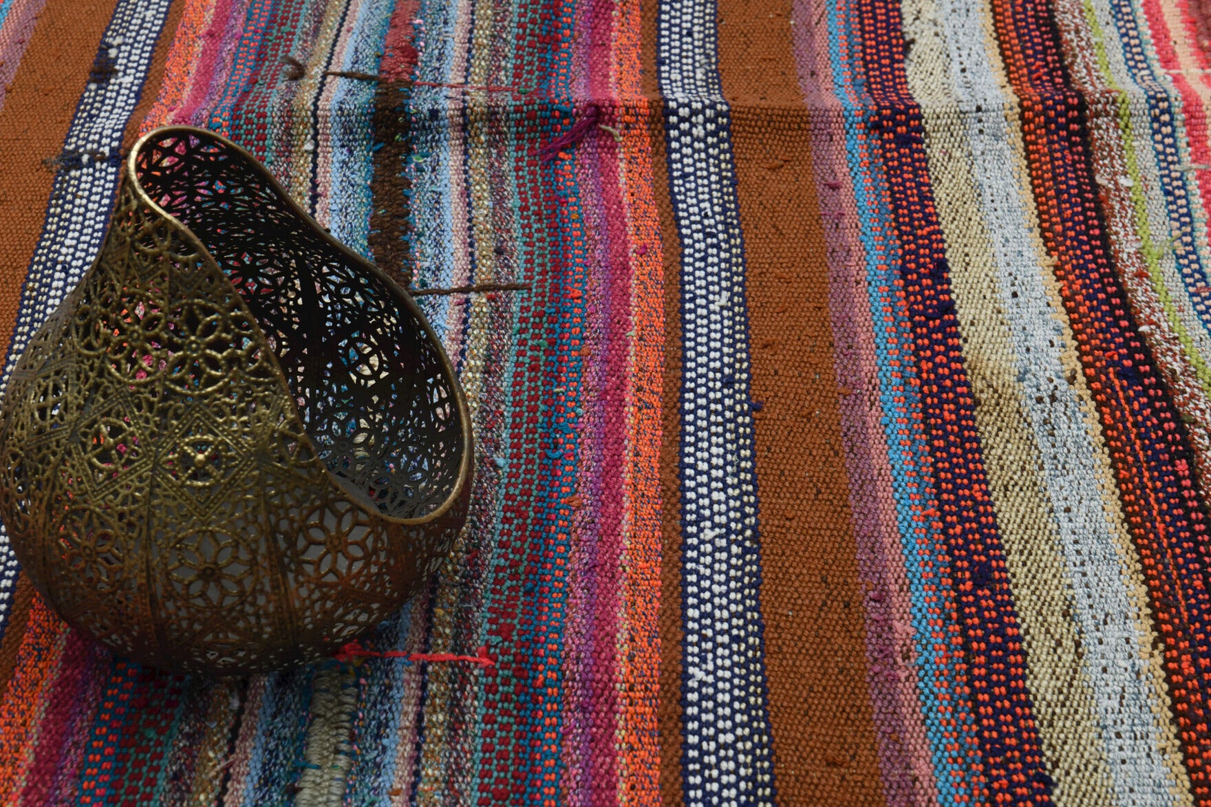 Handwoven flatweave wool kilim from Anatolia, Turkey – Handmade Vintage Area Rug 5'6" x 6'4"
