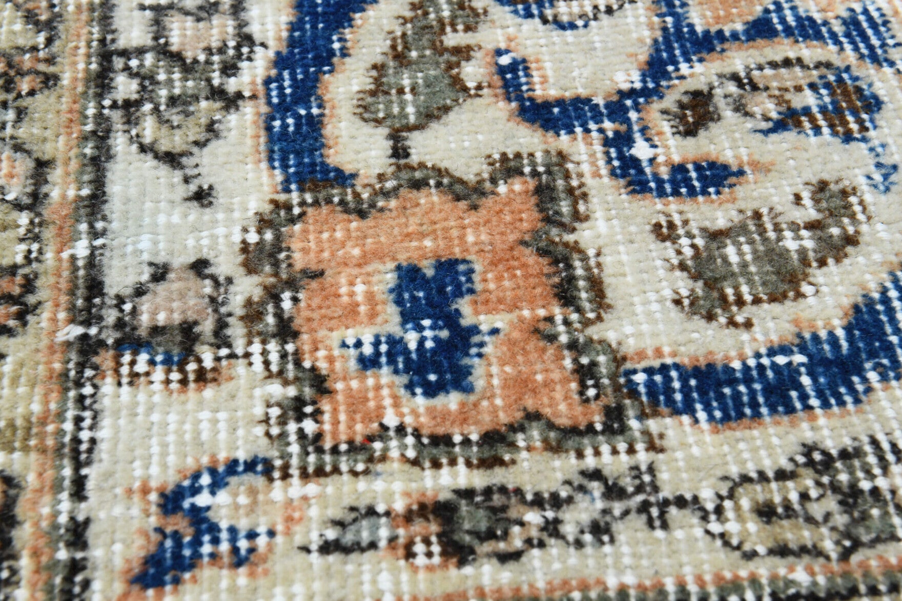 One-of-a-kind 1970s Anatolian vintage area rug in wool, 4'11" x 7'9"
