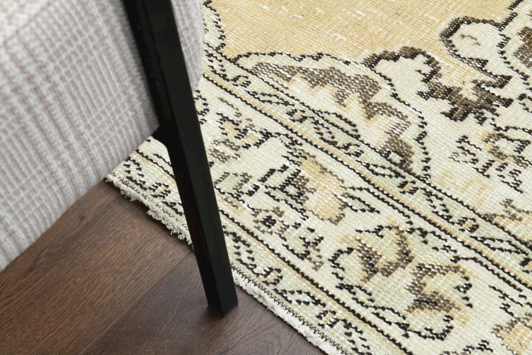 Handmade wool rug from Anatolia, Turkey – Handmade Vintage Area Anatolian Rug 5'2" x 8'5"