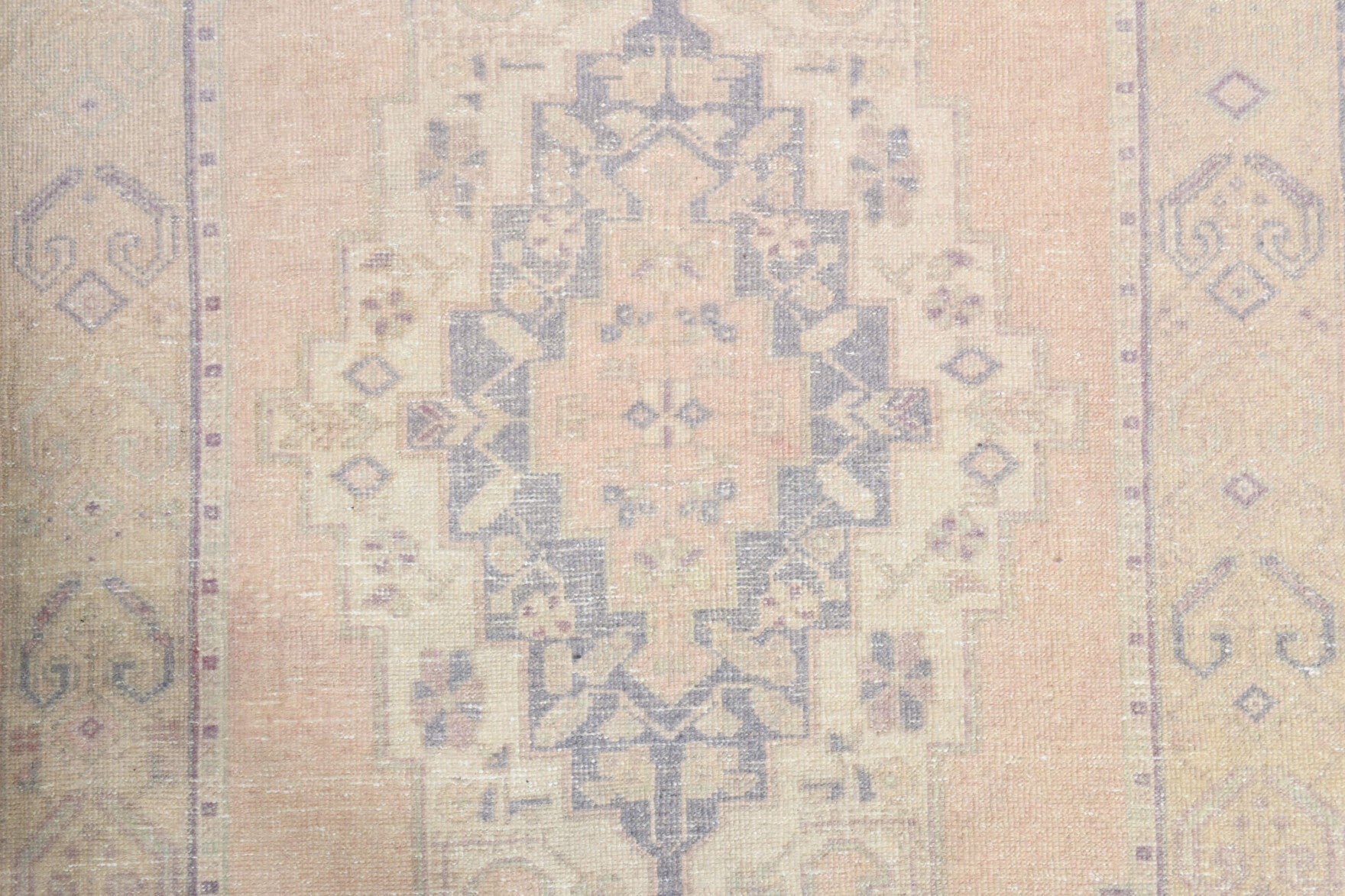 125x202 cm vintage Anatolian area rug – Serinara, low pile, wool