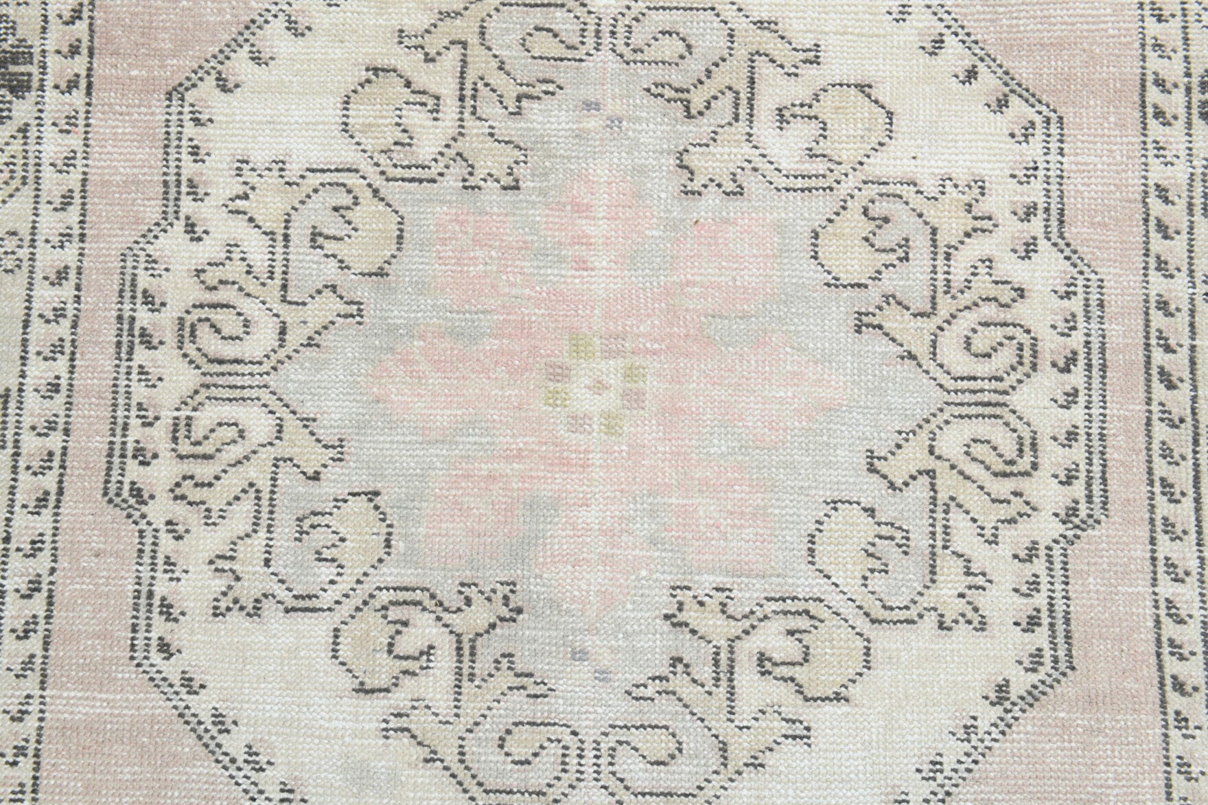 Handmade wool rug from Anatolia, Turkey – Handmade Vintage Area Rug 4'3" x 6'11"