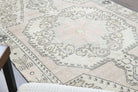 Semaruh – vintage oriental rug for living room or bedroom, 4'3" x 6'11" (130x211 cm)