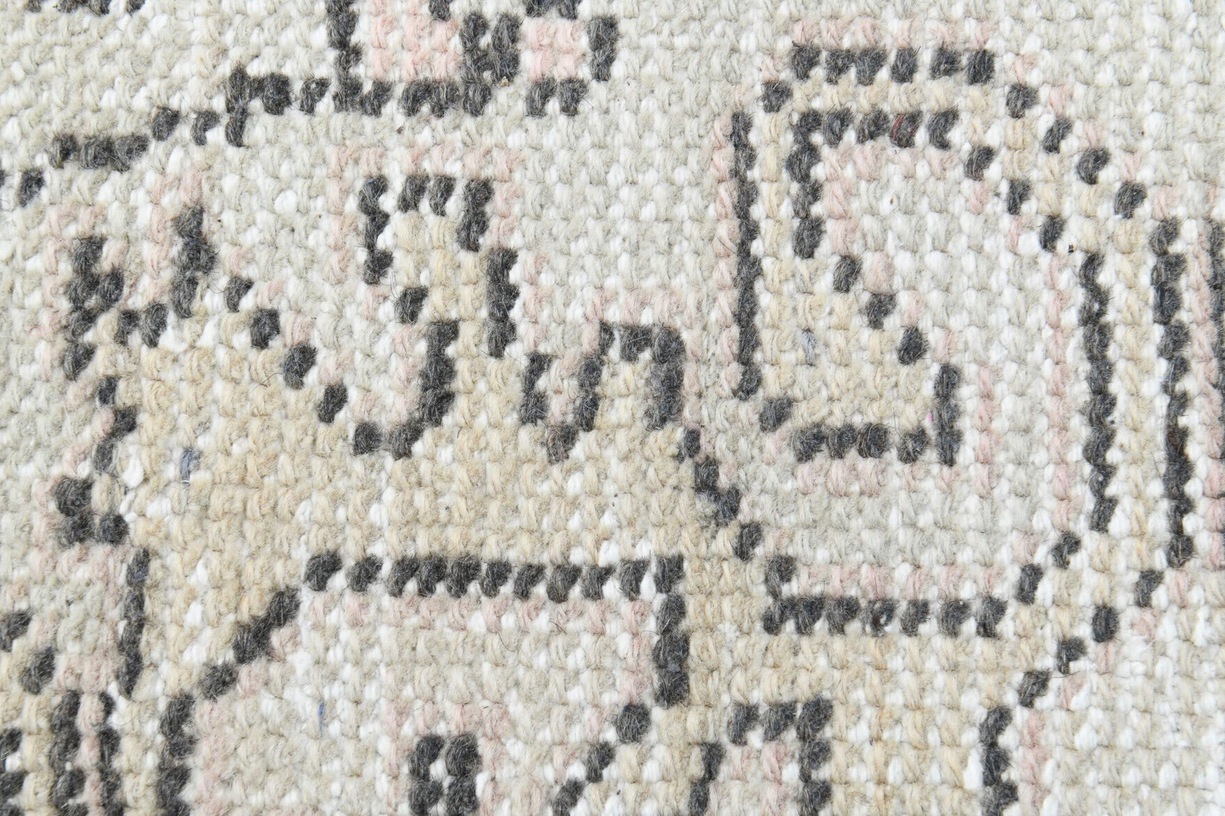 Hand-crafted Anatolian vintage rug Semaruh in wool, 1970s