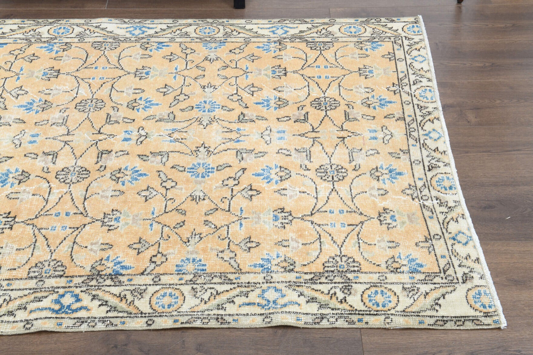 One-of-a-kind 1970s Anatolian vintage area rug in wool, 3'8" x 6'3"