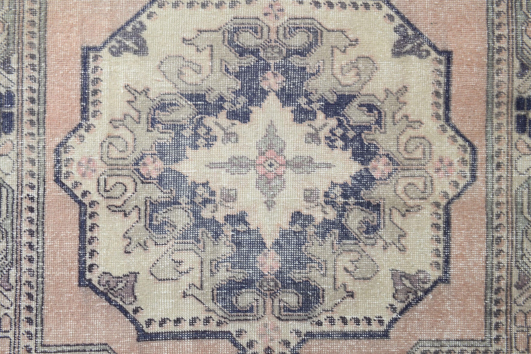 Hand-crafted Anatolian vintage rug Zeyneperi in wool, 1970s