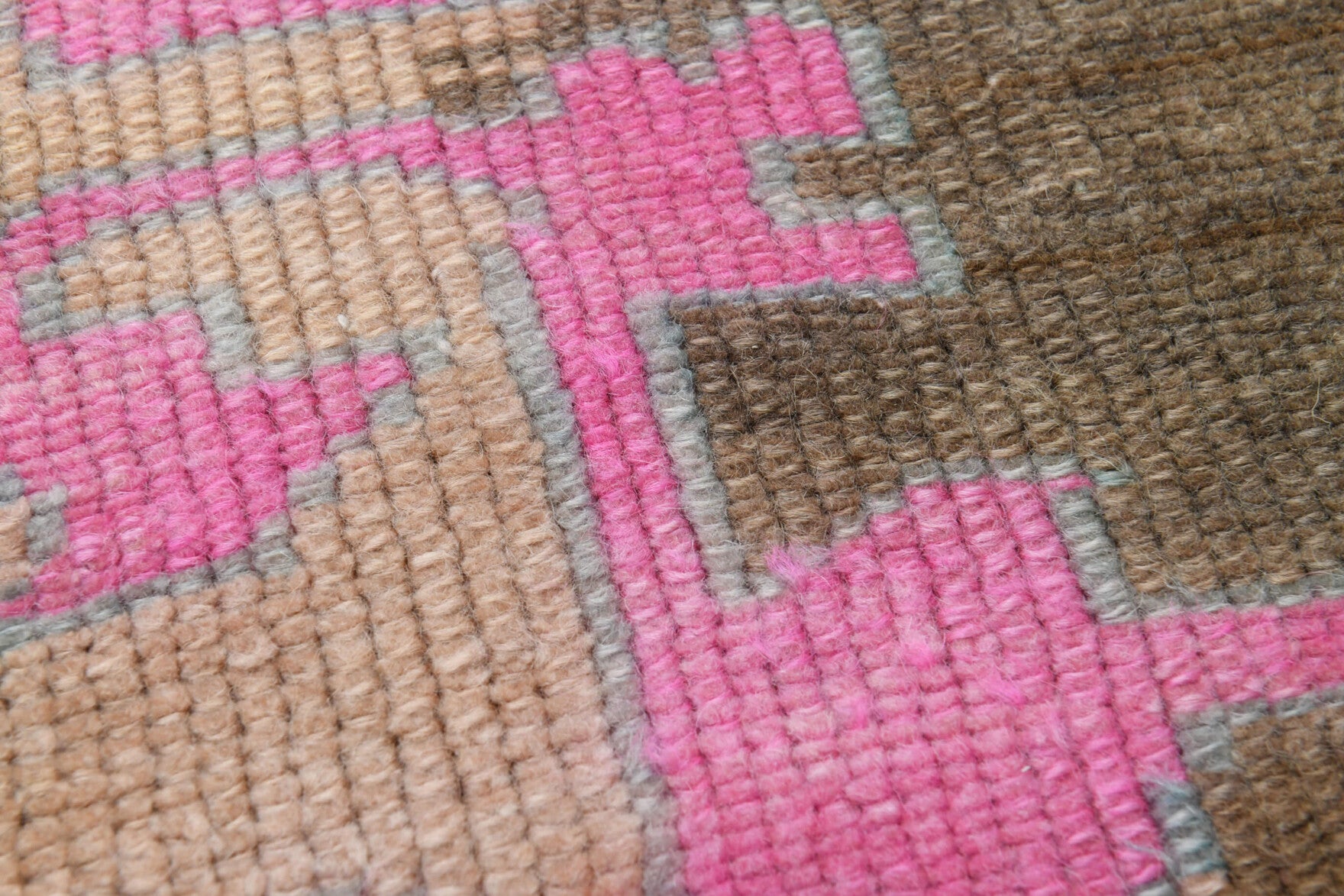 Hand-crafted Anatolian vintage rug Sosidora in wool, 1970s
