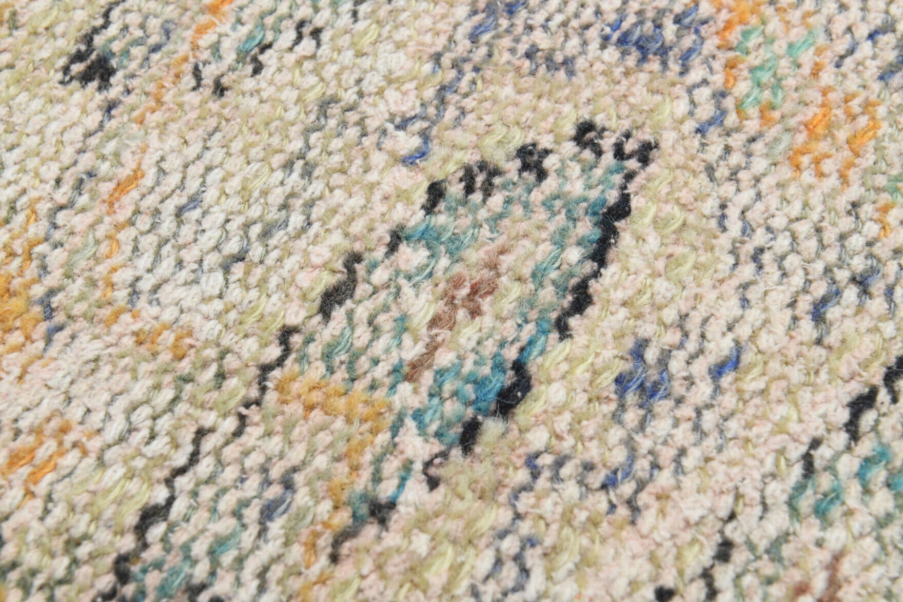 Handmade wool rug from Anatolia, Turkey – Mid-20th Century Area Anatolian Handwoven Wool Rug 6'3" x 9'4"