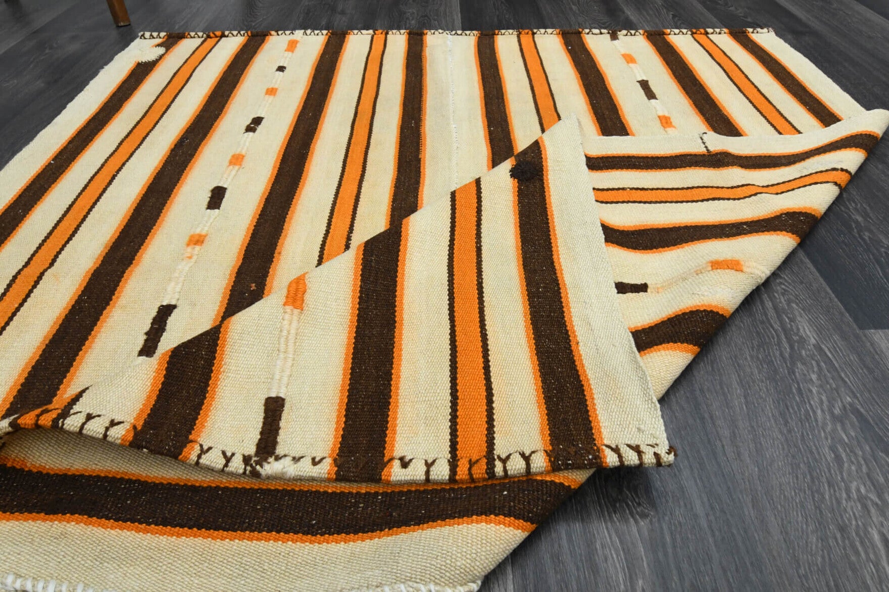 Hand-crafted Anatolian vintage kilim Sirince in wool, 1960s