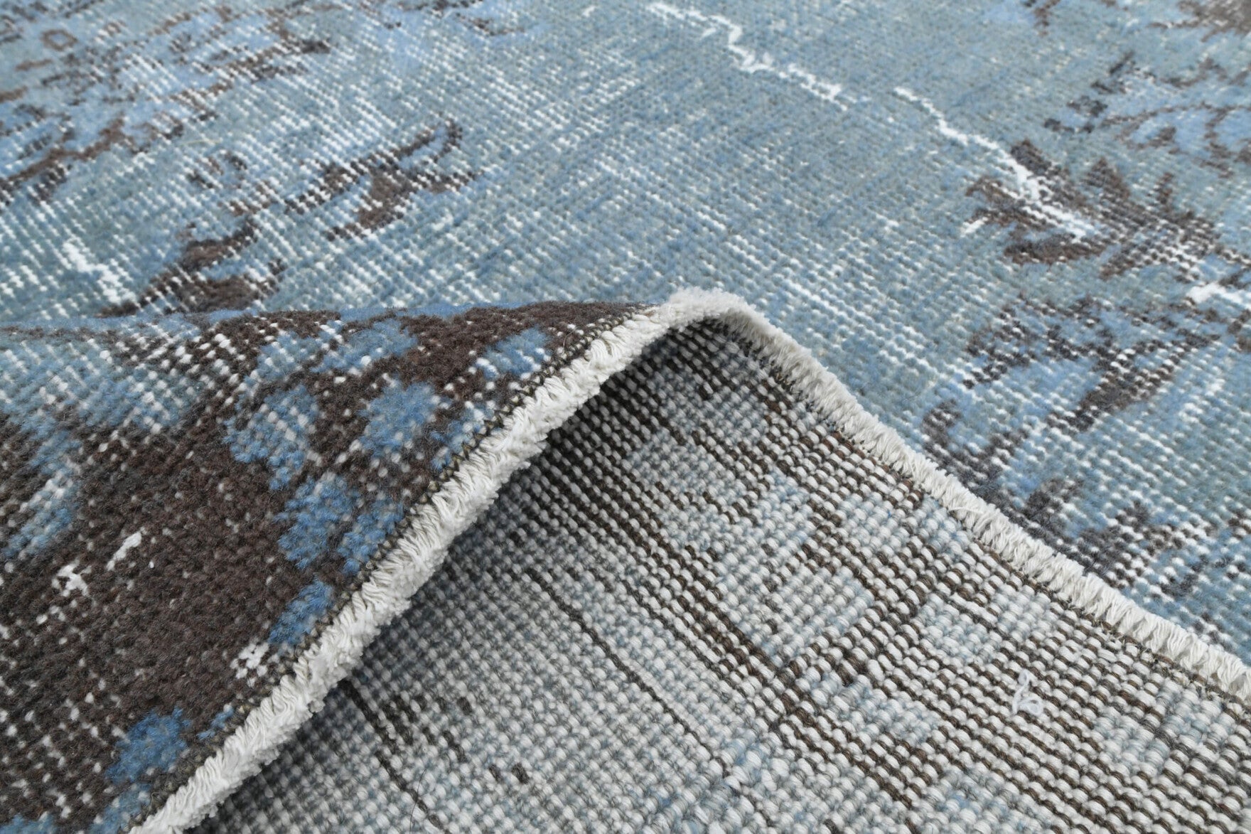 One-of-a-kind 1970s Turkish vintage area rug in wool, 6'4" x 9'6"