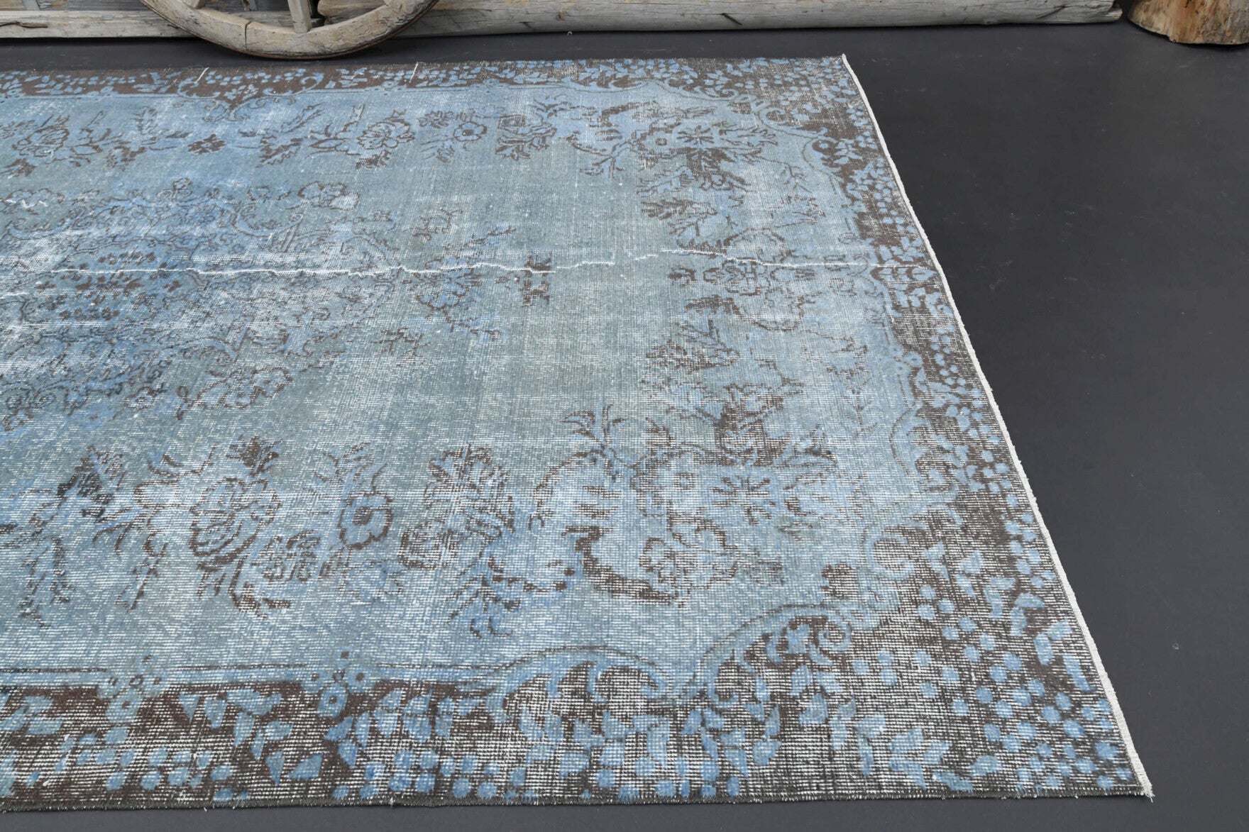 Hand-crafted Turkish vintage rug Fundasema in wool, 1970s