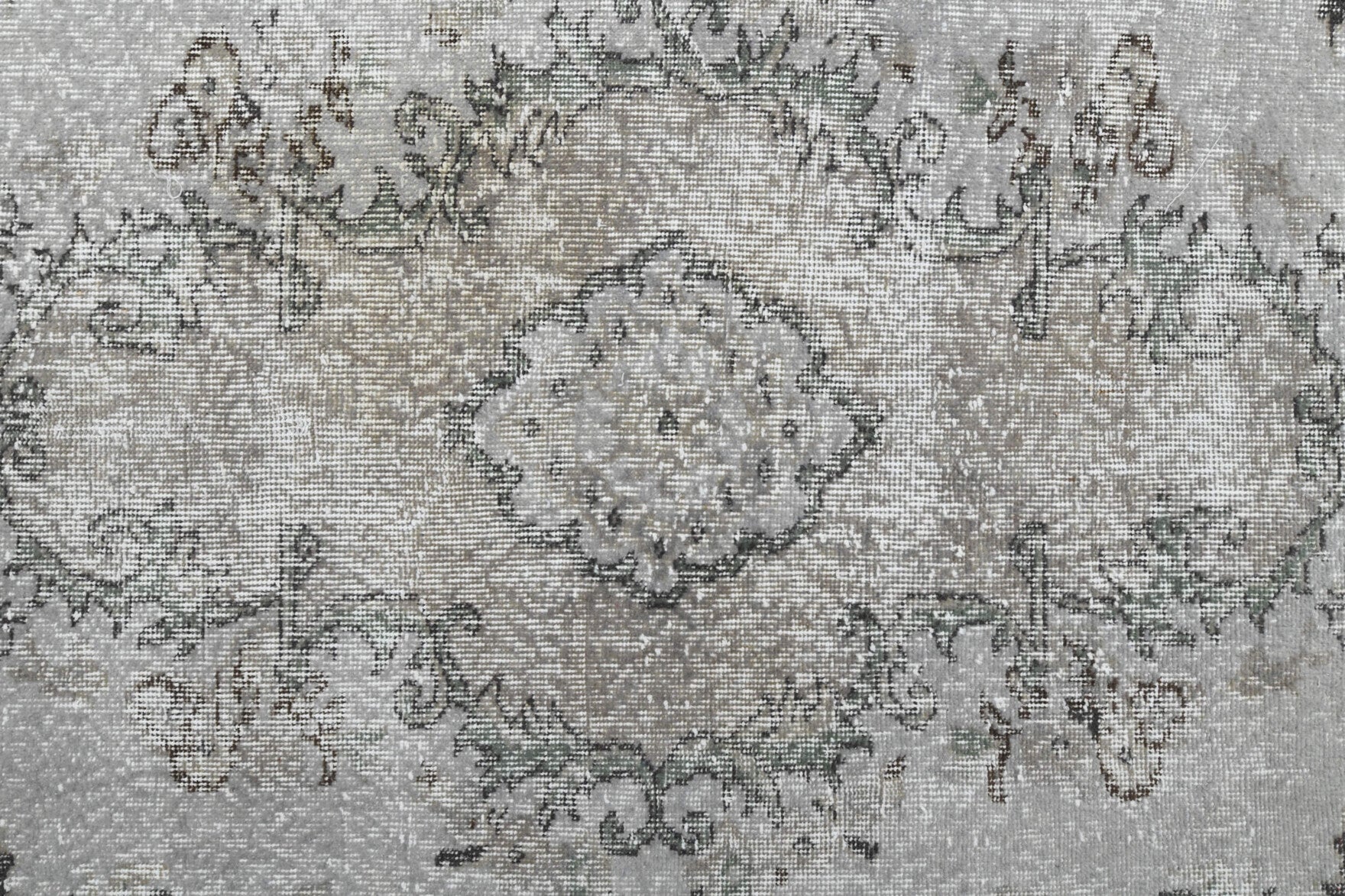 Hand-crafted Anatolian vintage rug Fundanihal in wool, 1970s