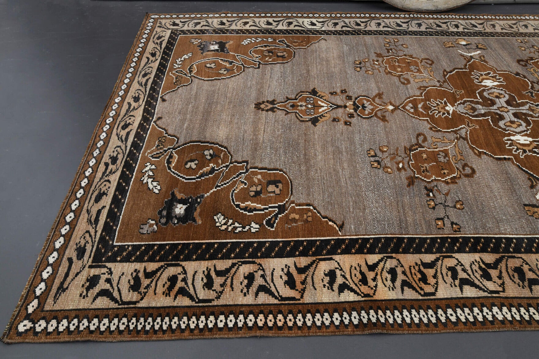 Brown Oushak Vintage Area Rug