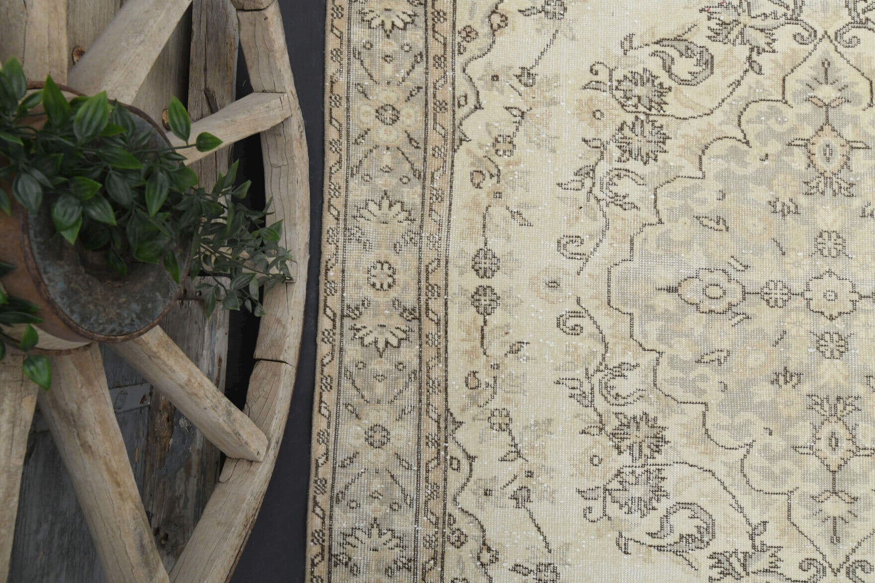 Hand-crafted Anatolian vintage rug Firuzdil in wool, 1970s