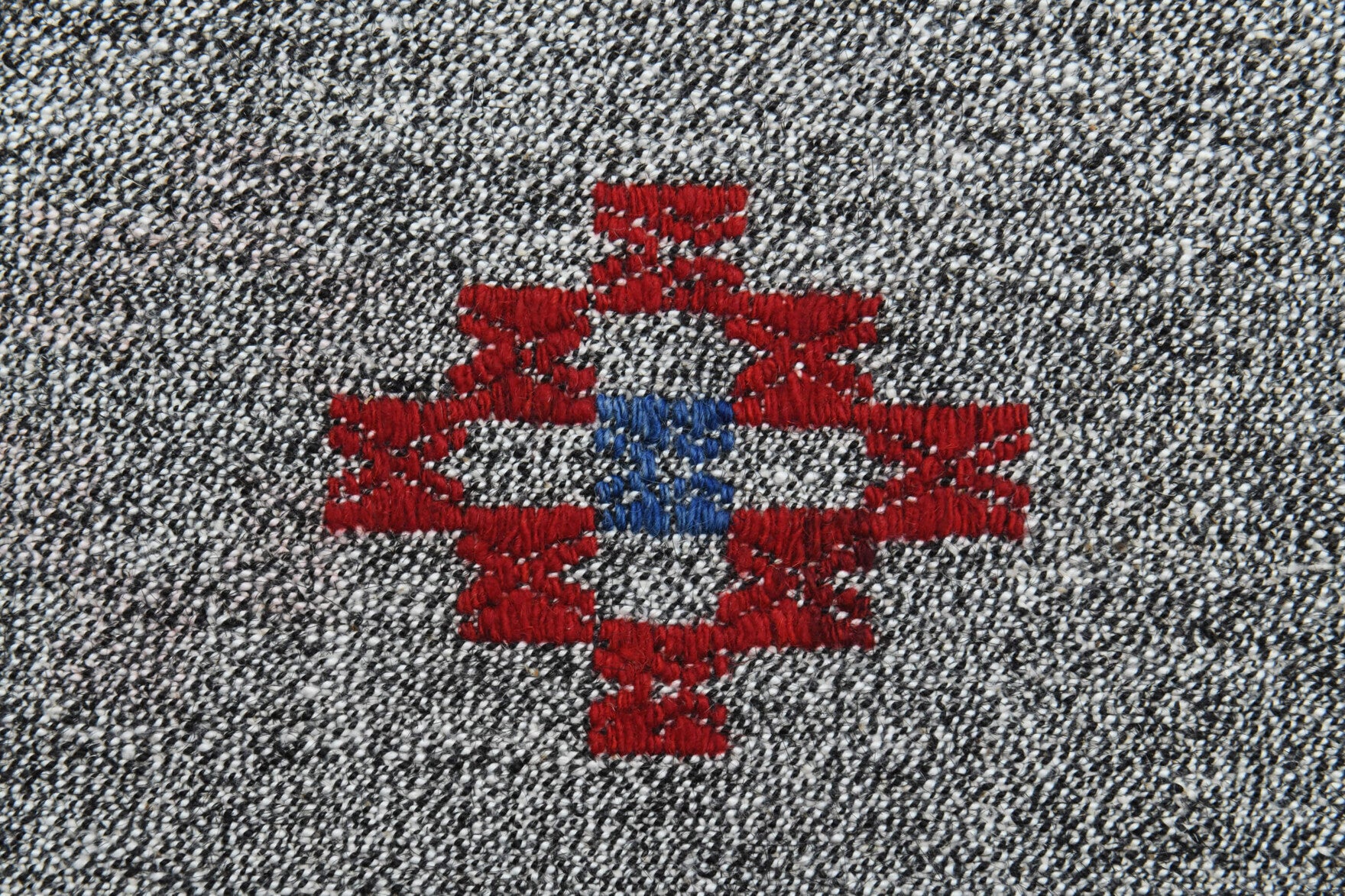 Handwoven flatweave wool kilim from Anatolia, Turkey – Flatweave Vintage Rug 7' x 9'5"