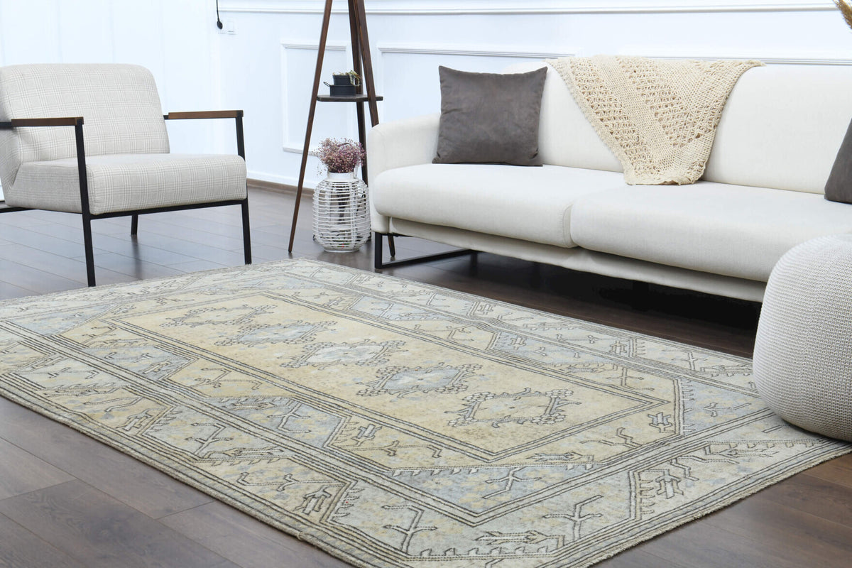 Hand-crafted Anatolian vintage rug Esentac in wool, 1970s