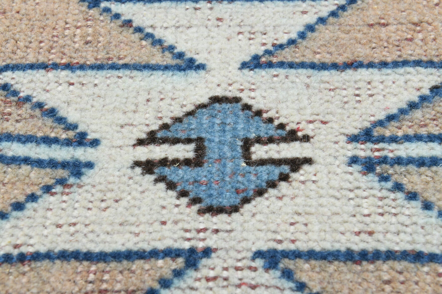 Handmade wool rug from Anatolia, Turkey – Handmade Milas Vintage Area Rug 6'1" x 8'6"