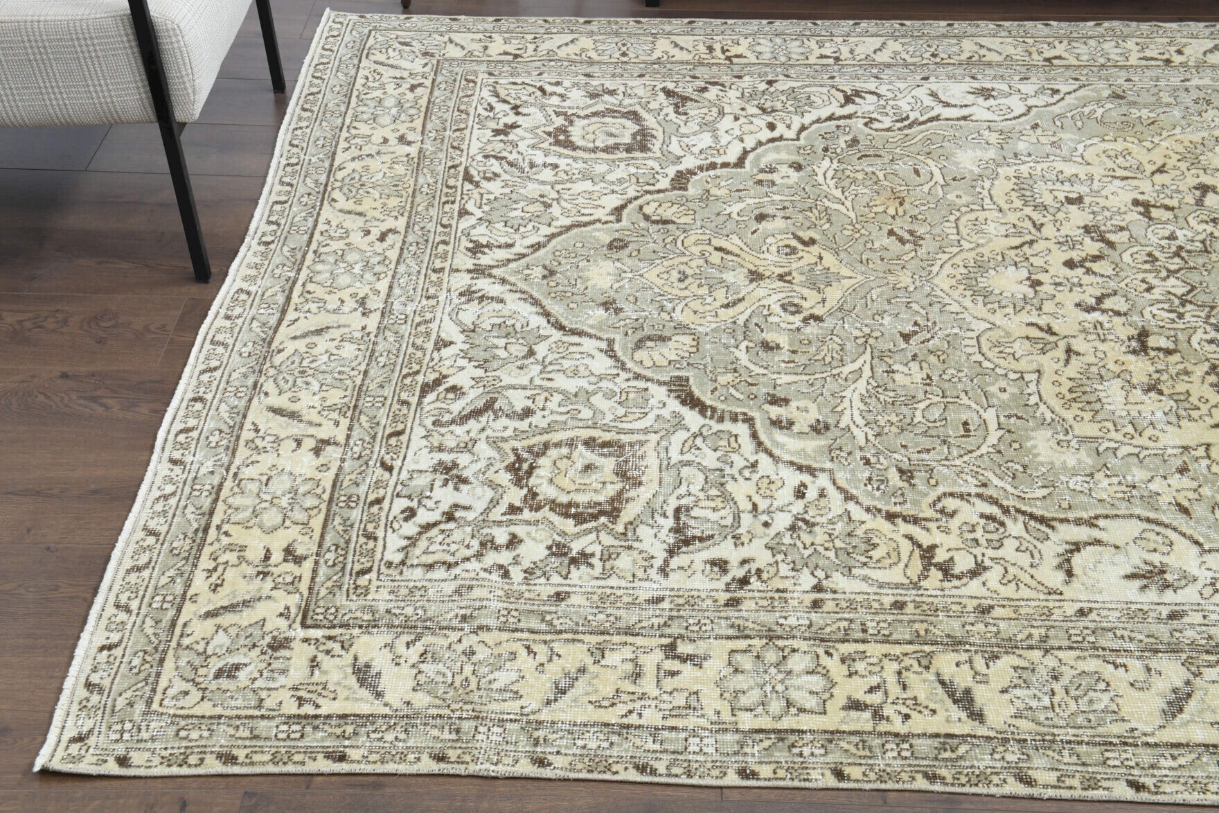 204x327 cm vintage Persian area rug – Elpirhoda, low pile, wool