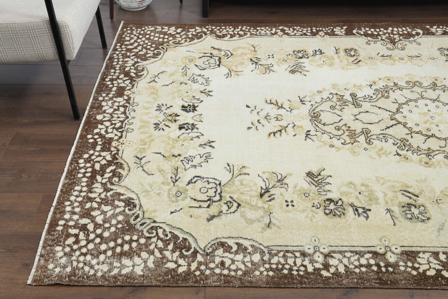 187x281 cm vintage Anatolian area rug – Elmaspare, low pile, wool