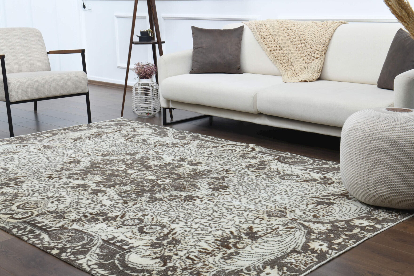 Hand-crafted Anatolian vintage rug Elmasima in wool, 1970s